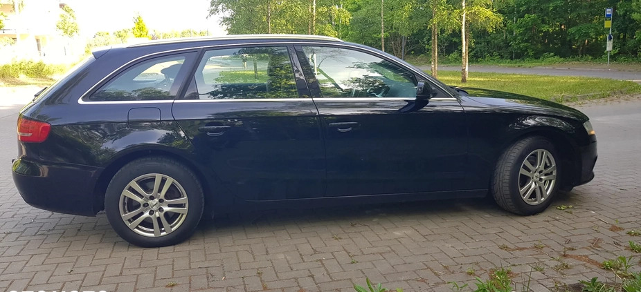 Audi A4 cena 29900 przebieg: 259000, rok produkcji 2009 z Przeworsk małe 562